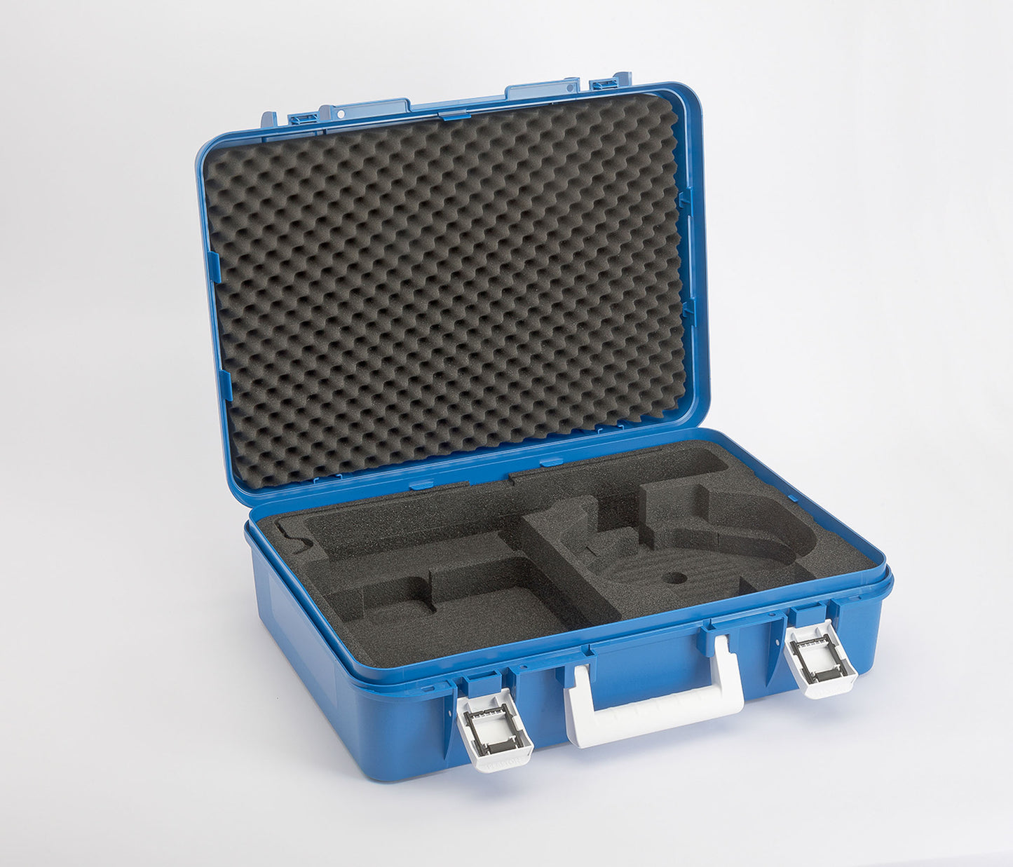 TRAVEL SUITCASE
